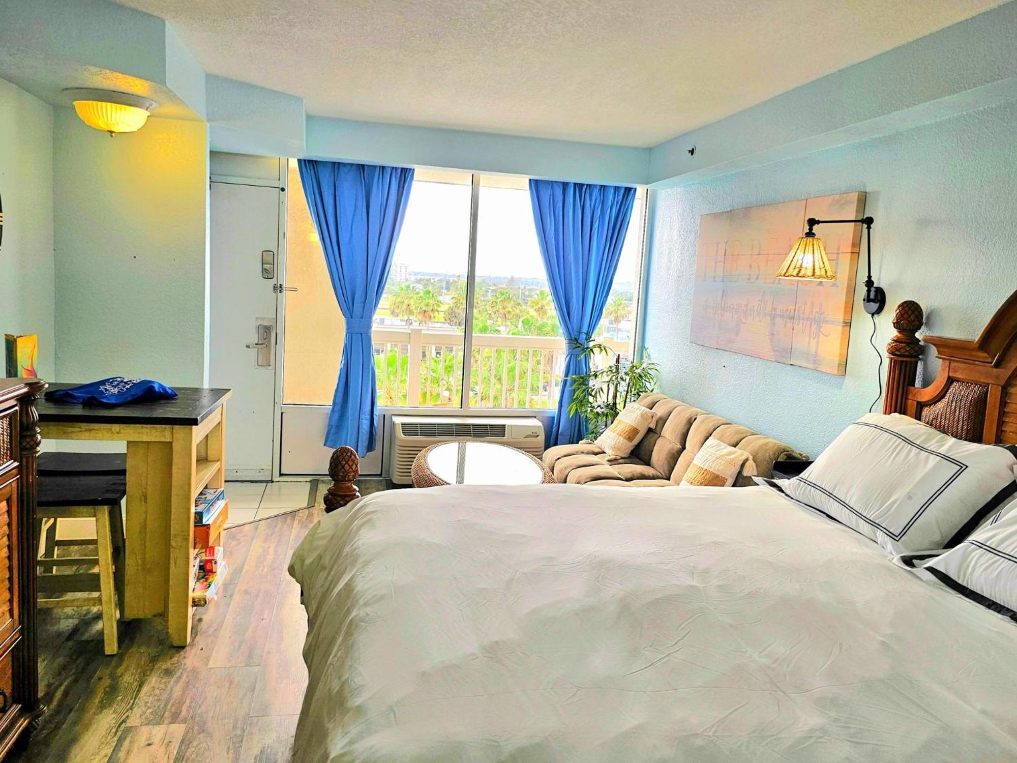 Stay On The Beach! Wonderful Location! Daytona Beach Eksteriør billede